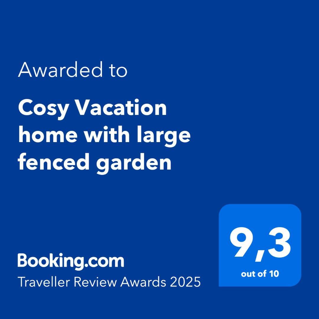 Cosy Vacation With Large Fenced Garden *